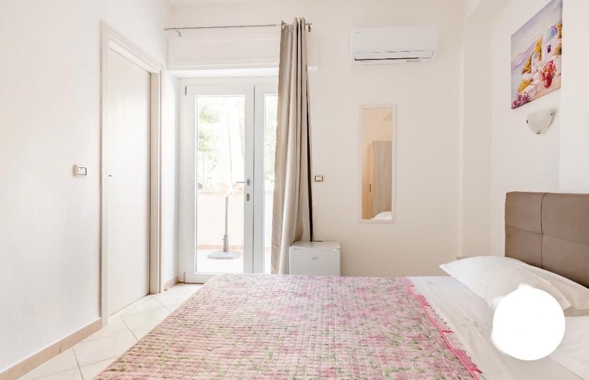 アルゲーロ Da Umby Bed & Breakfast エクステリア 写真